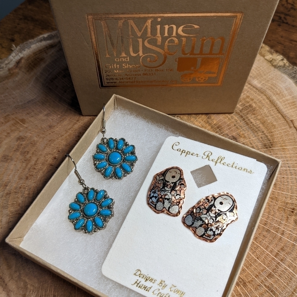 COSTAL COWBOY Copper Native American Earrings and Faux Turquoise Dangle - Picture 1 of 6